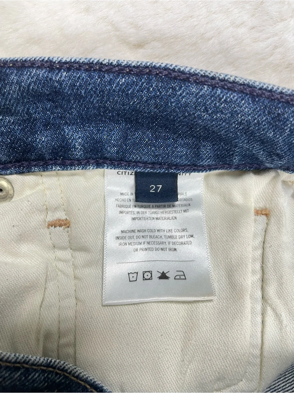 Citizens Of Humanity Slim Straight Jeans in Dark Blue